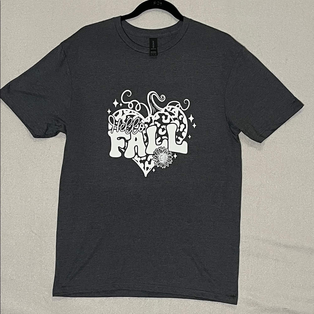 NWOT Gildan Charcoal ‘Hello Fall' Graphic Tee